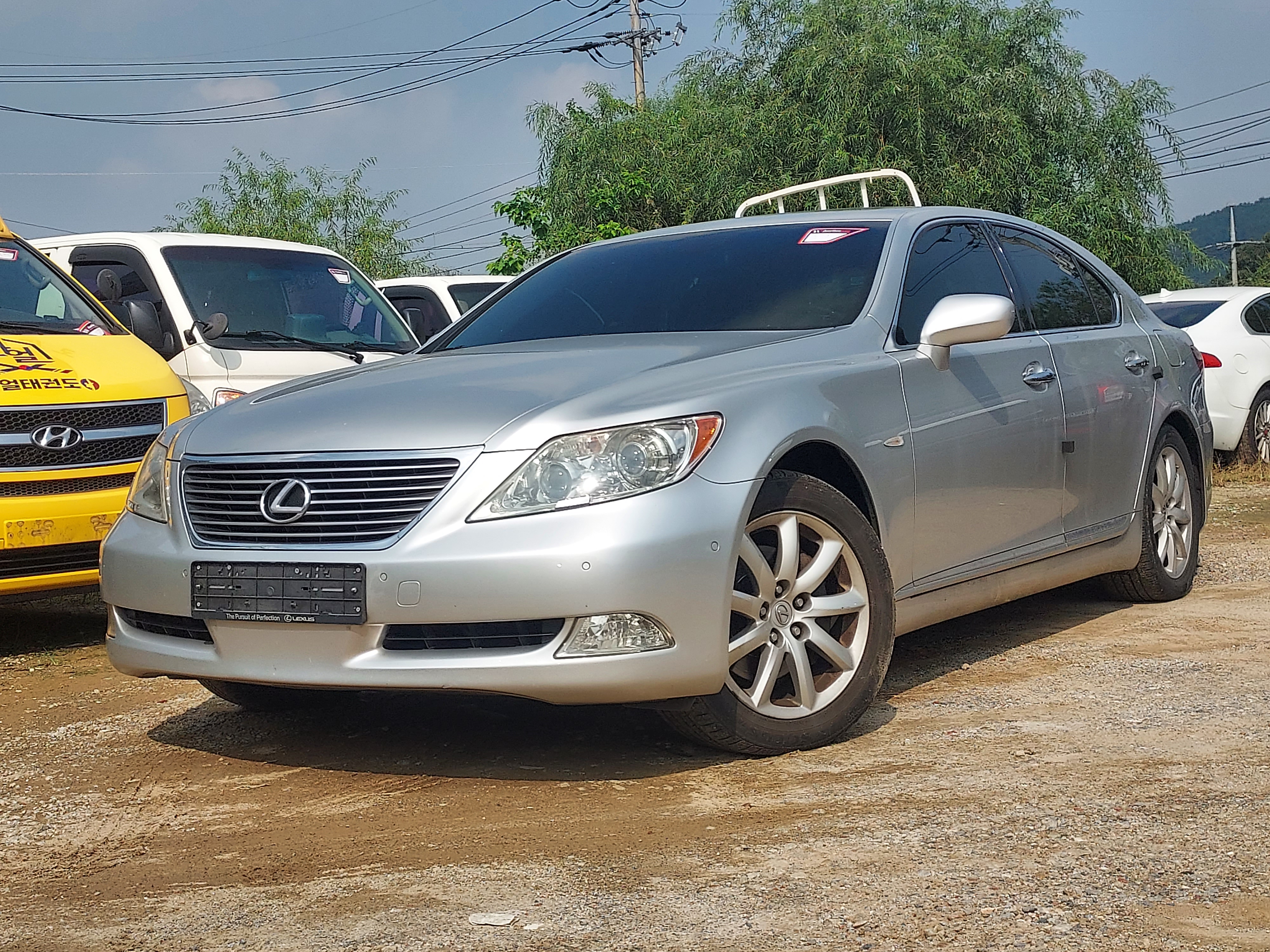 2007 Lexus LS460