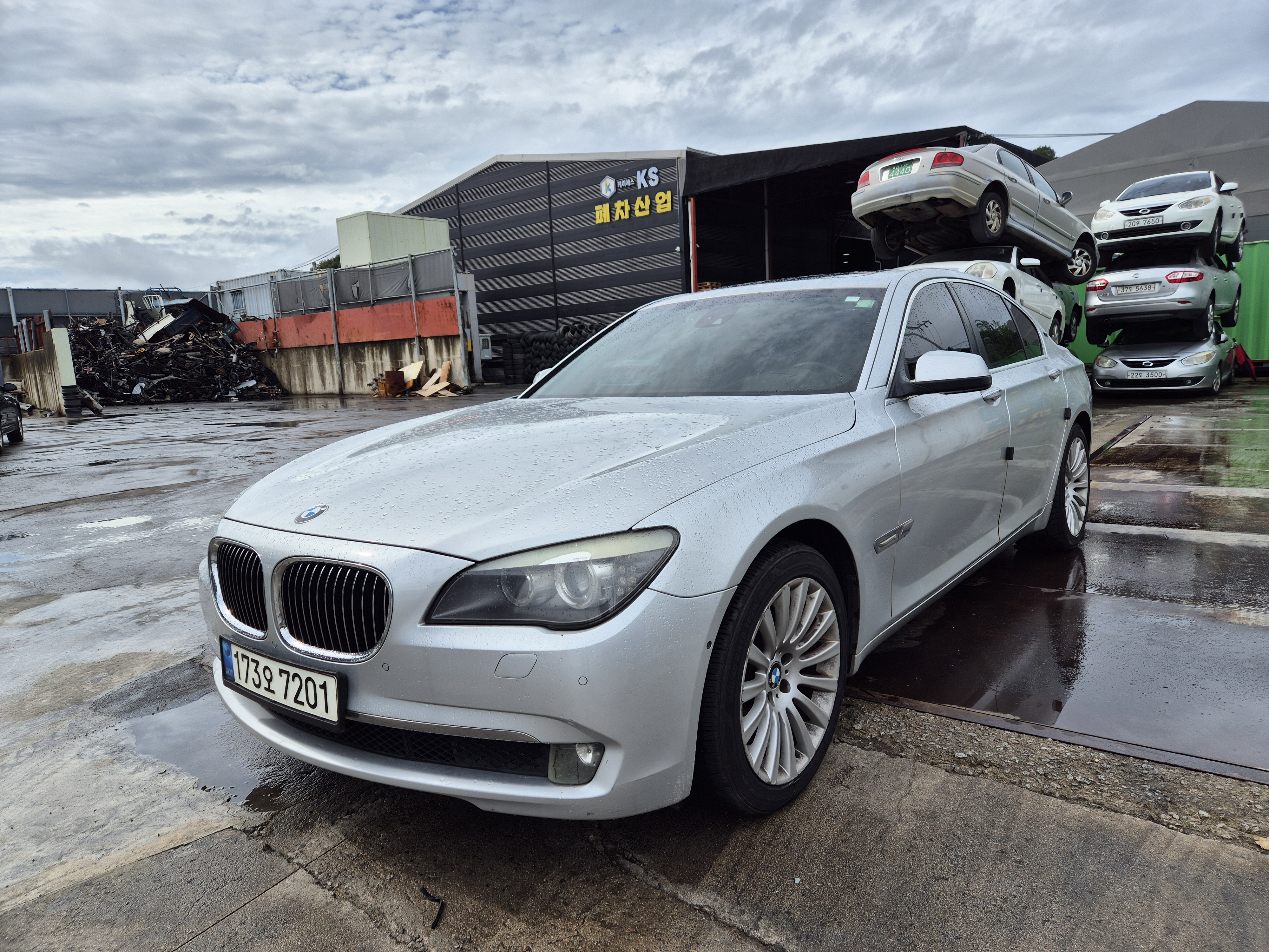 2012 BMW 7 Series (F01)