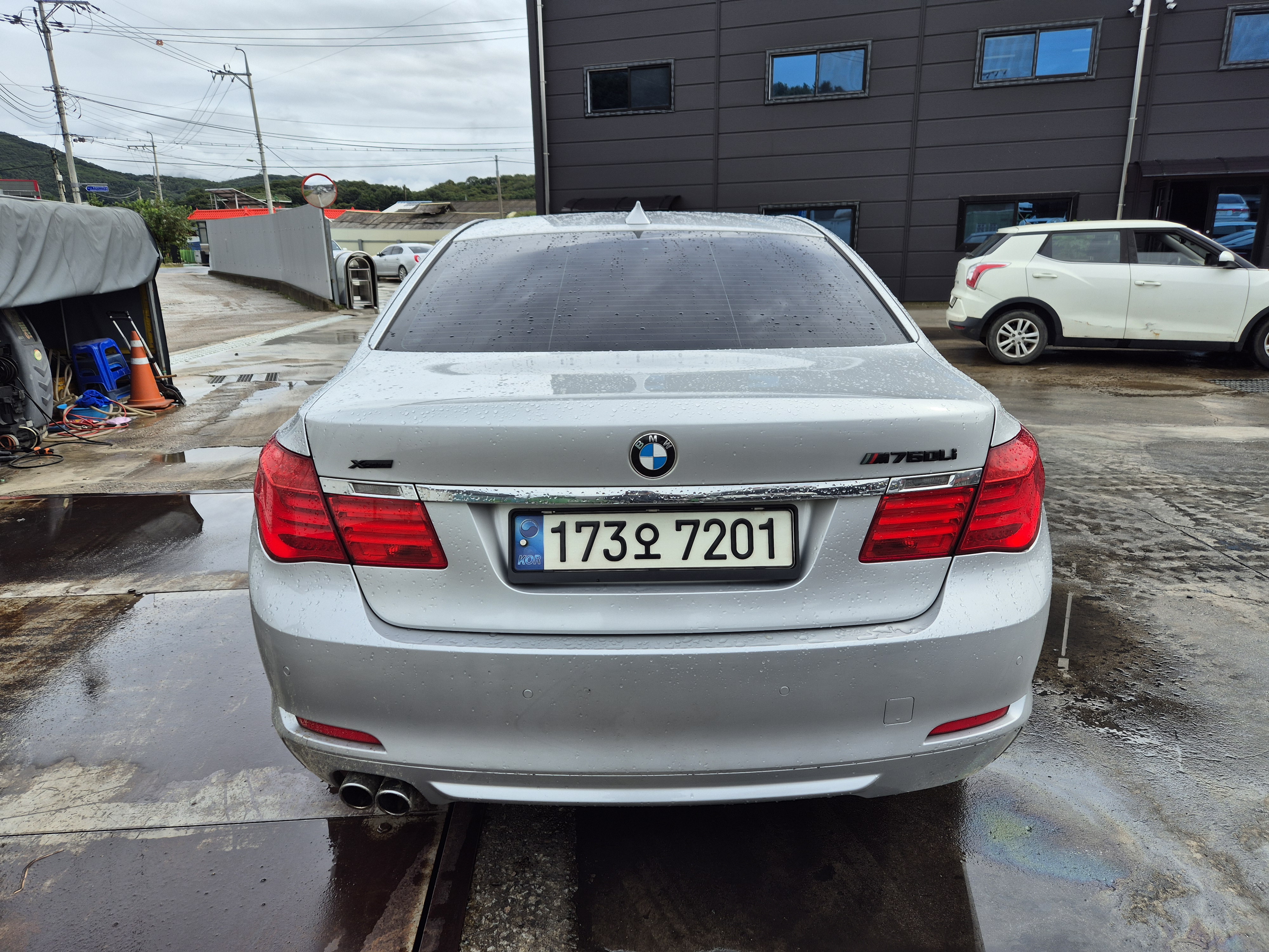 2012 BMW 7 Series (F01)