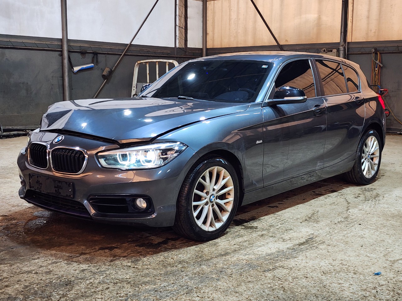 2016 BMW 1 Series (F20)