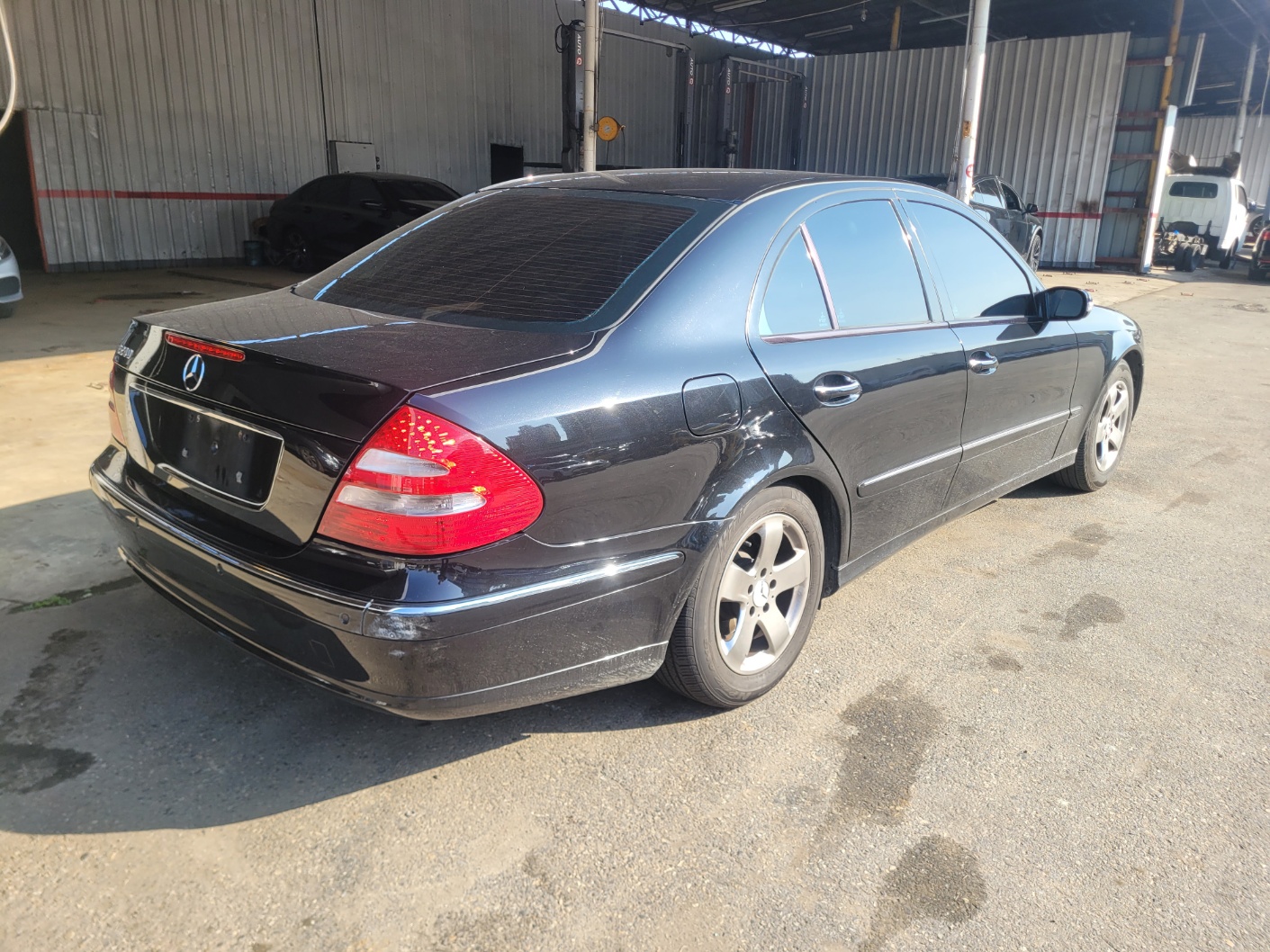 2003 Mercedes Benz E Class W211
